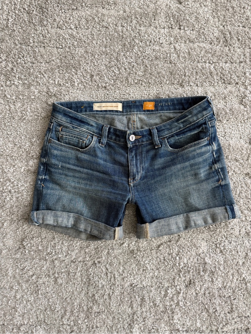 EUC Anthropologie Pilcro Size 25 (29”) Lowrise Jean Shorts